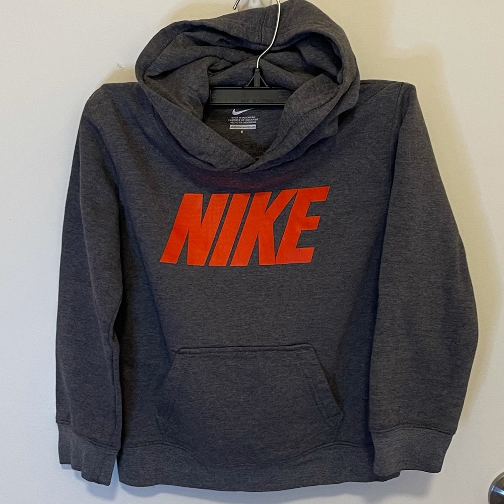 Nike Boys Hoodie Grey